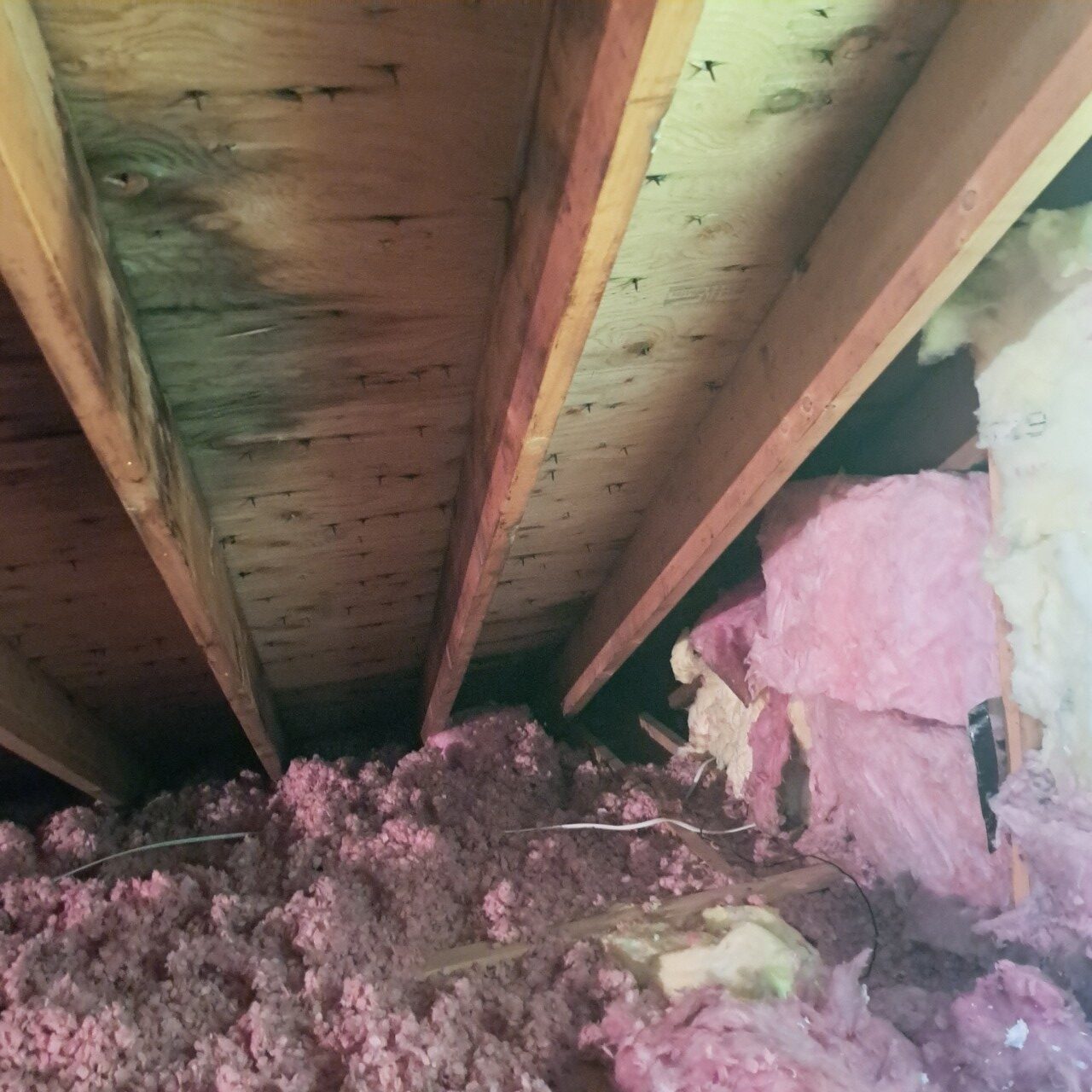 How to Remove Heat From Your Home in the Summer with Attic Insulation Replacement